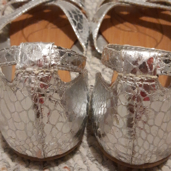 💞 Chinese Laundry sandals - Picture 2 of 8